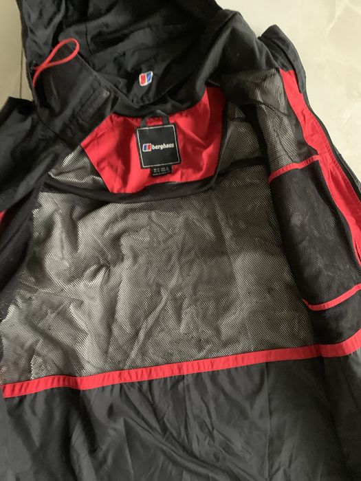 Ветровка berghaus