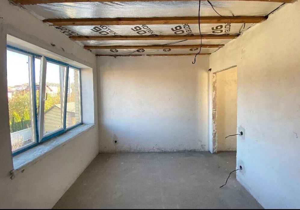 Продам дом в Зарванцах,Вишенка напротив Эпицентра