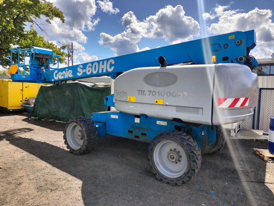 Podnośnik teleskopowy koszowy zwyżka Genie S60HC 20.3m 4x4