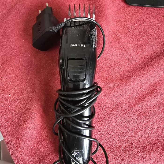 Продам  машинку  Philips