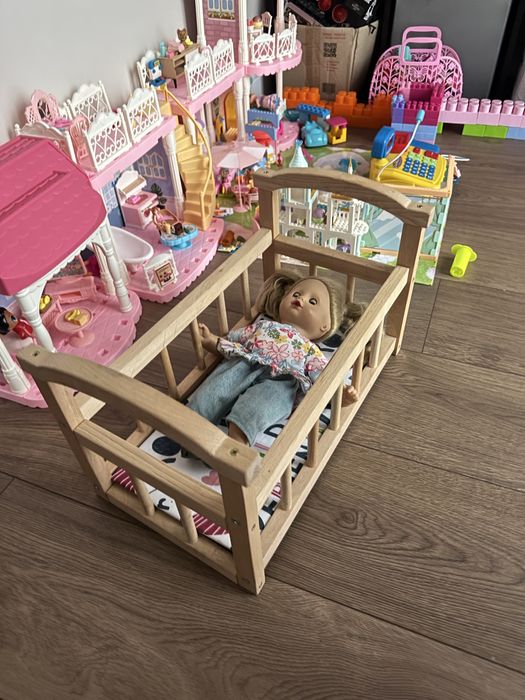 Ліжечко для ляльок