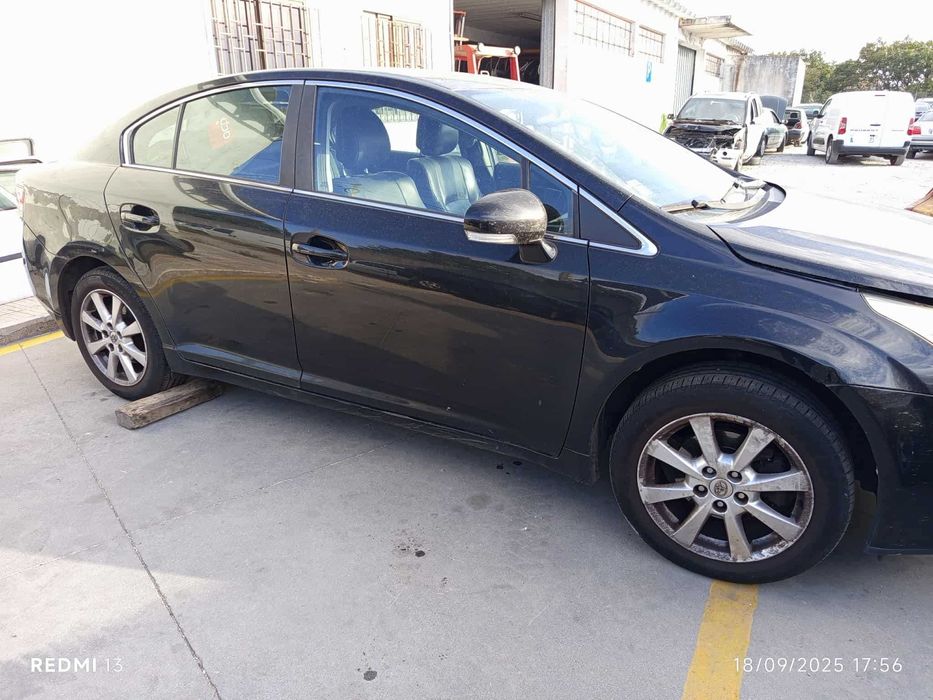 Para peças Toyota Avensis T27 2.0 D-4D ano 2009