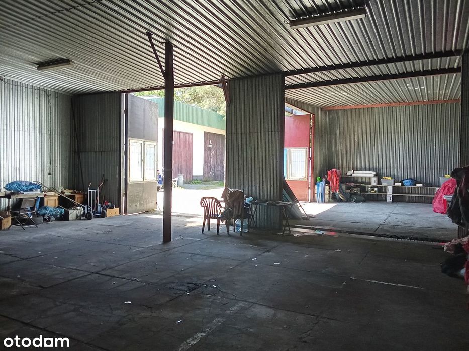 MAGAZYNY I HALE Z BIURAMI 842 m2, teren utwardzony, bramy poziom 0