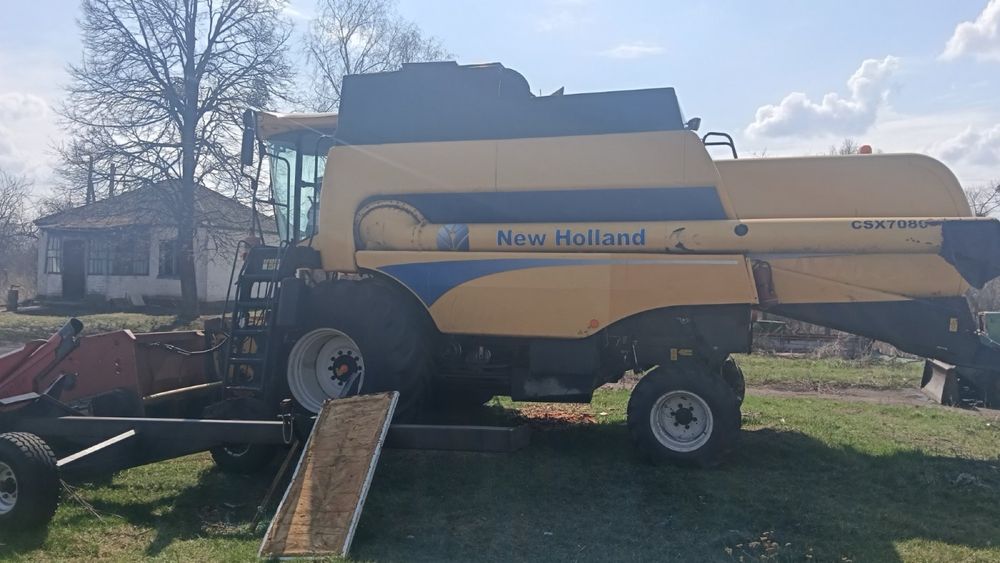 Комбайн NEW HOLLAND CSX7080