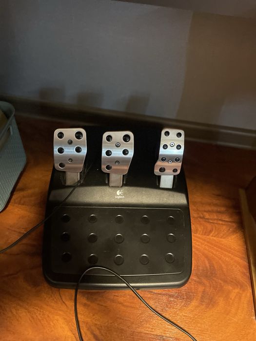 Кермо Logitech g27