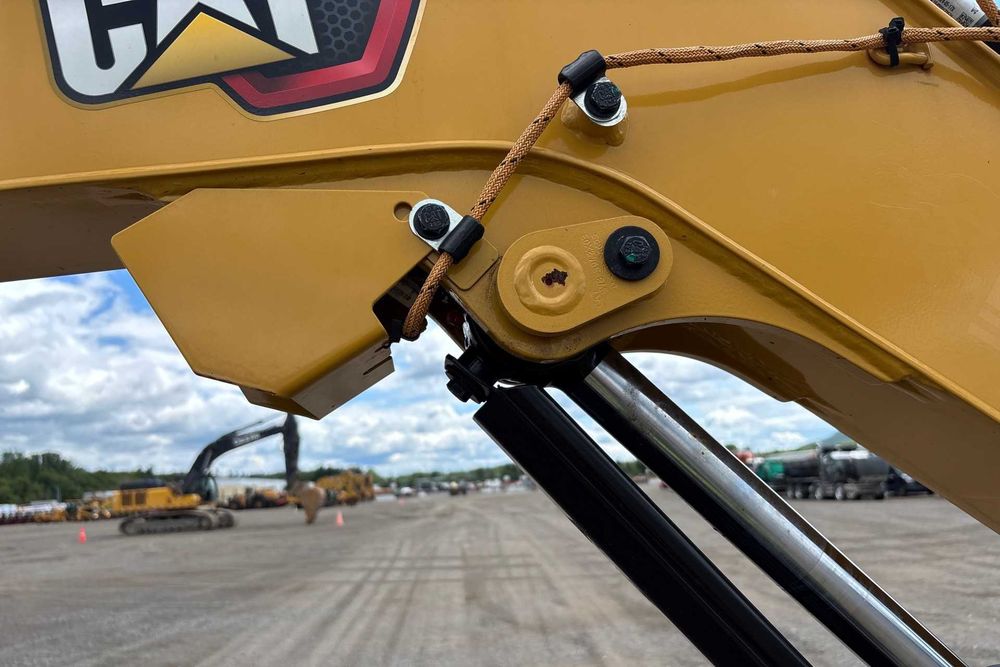 Caterpillar 303 CR 2024 — 420 м/г | 3 т компактної сили | EPA + CE