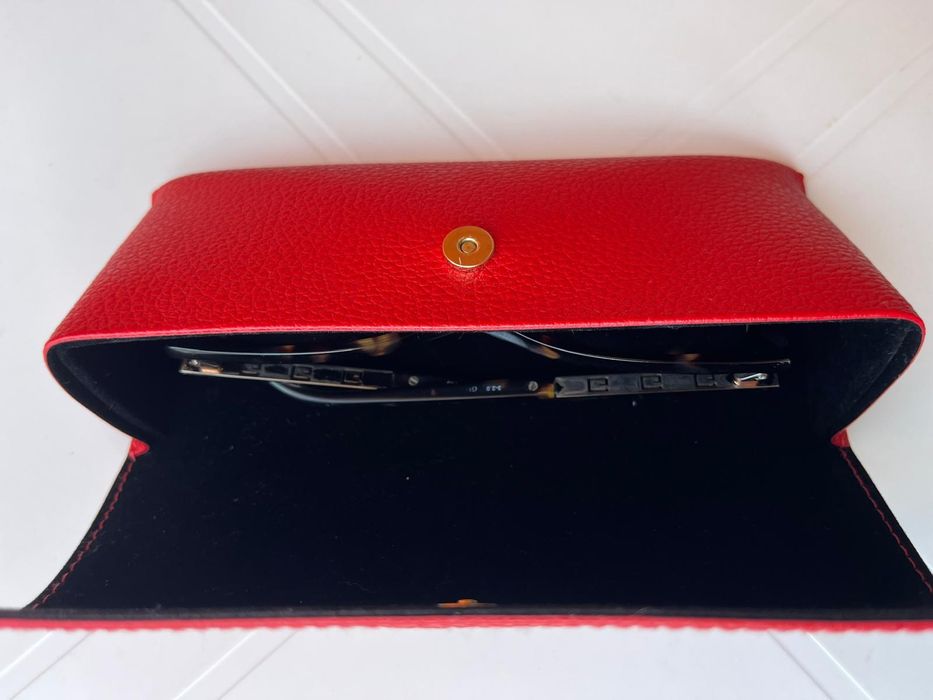 Óculos Guess novos