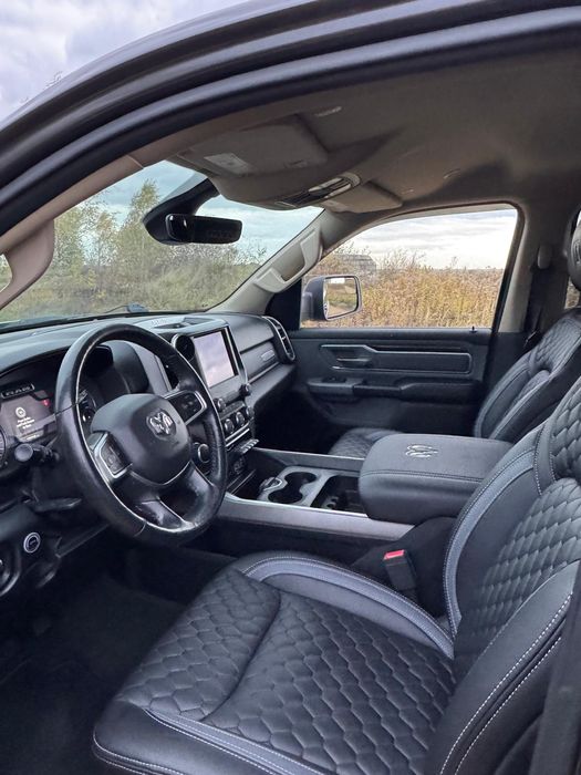 Dodge RAM 1500  5.7 hemi