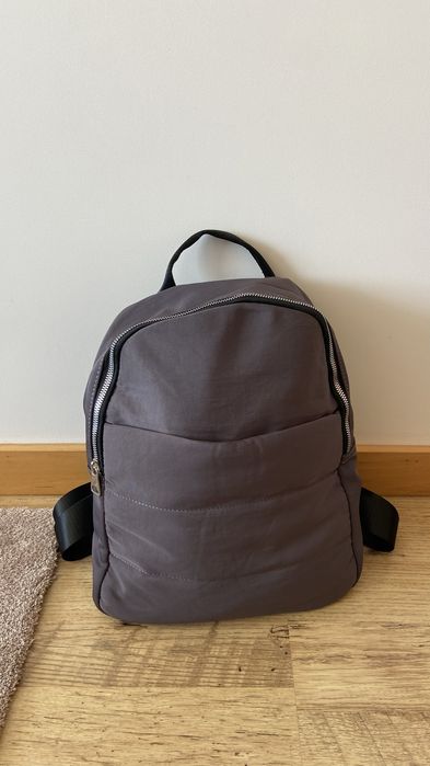 Mochilas de várias cores