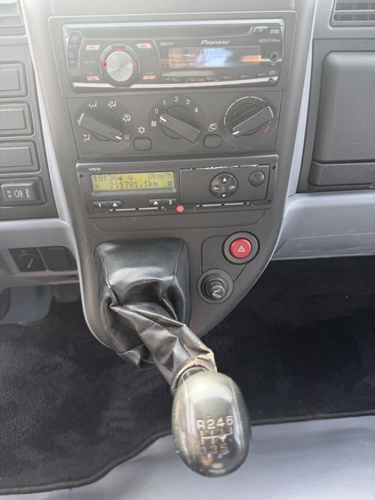 Mitsubishi Fuso com grua e báscula