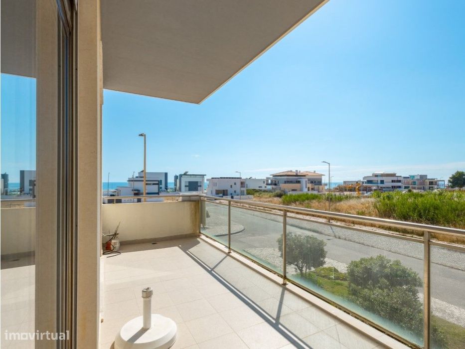 Apartamento T2 com aparcamento na FozVillage