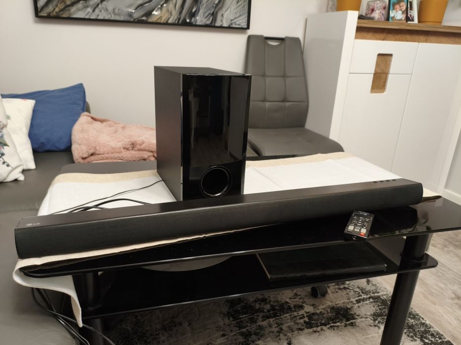 Fajny soundbar + subwoofer LG