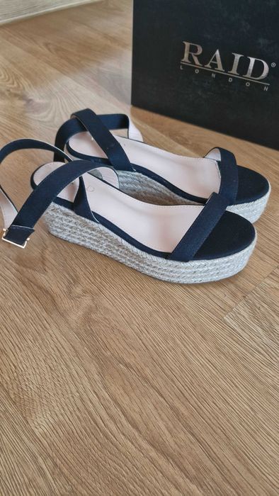 Sandały na platformie Raid rozmiar 37