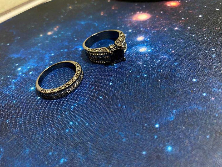 Кільце(каблучка) з камінням та камінцями