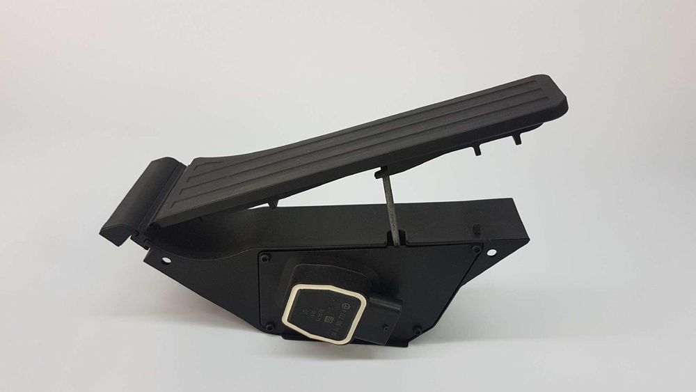 POTENCIÓMETRO PEDAL ACELERADOR MERCEDES CLASE E (W212) LIM. E 200 BLUETEC (212.0...