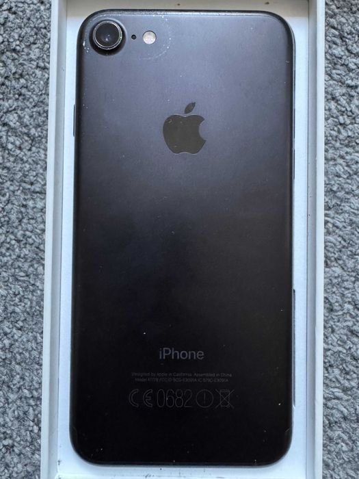 iPhone 7 32GB bateria 60% - w pełni sprawny + pudełko