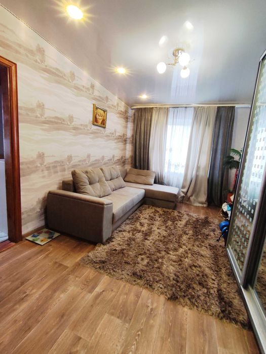 +3-кімнатна квартира з ремонтом + 2 сотки землі | 7 км від Рівного