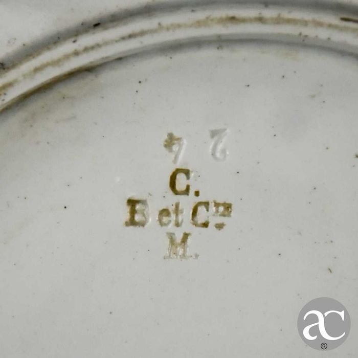 Par de pratos em faiança de fabrico Francês, finais séc. XIX