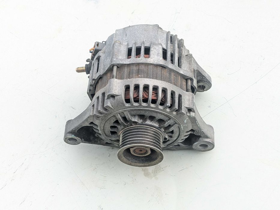 Б/У Генератор Nissan Micra II (K11) 1.0 1.3 1.4 (1992-2003) / 65A