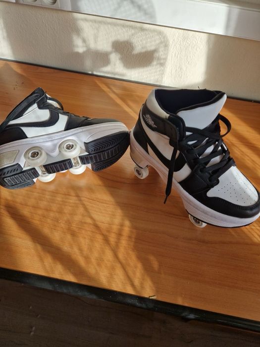 Buty na kółkach / rolki w butach – czarno-białe sneakersy