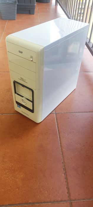 Sprzedam komputer Intel i3/8gb ram/gt1050/ssd