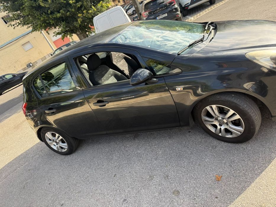 Opel corsa Gasóleo 2014
