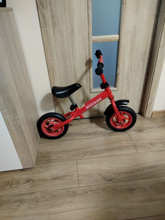 Rowerek biegowy dla dziewczynki