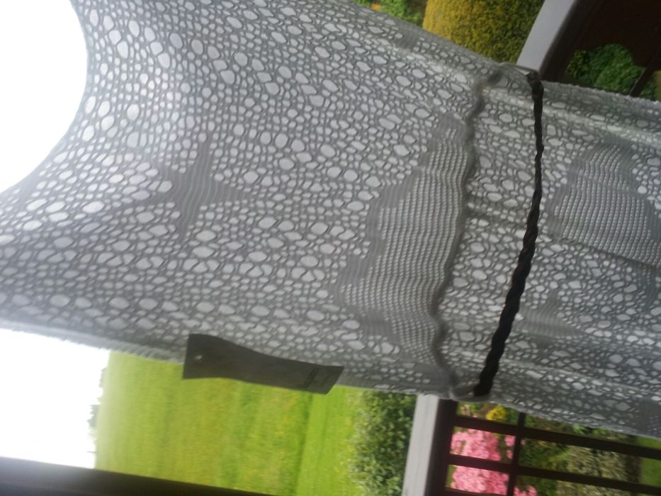 Nowa sukienka ażurowa.