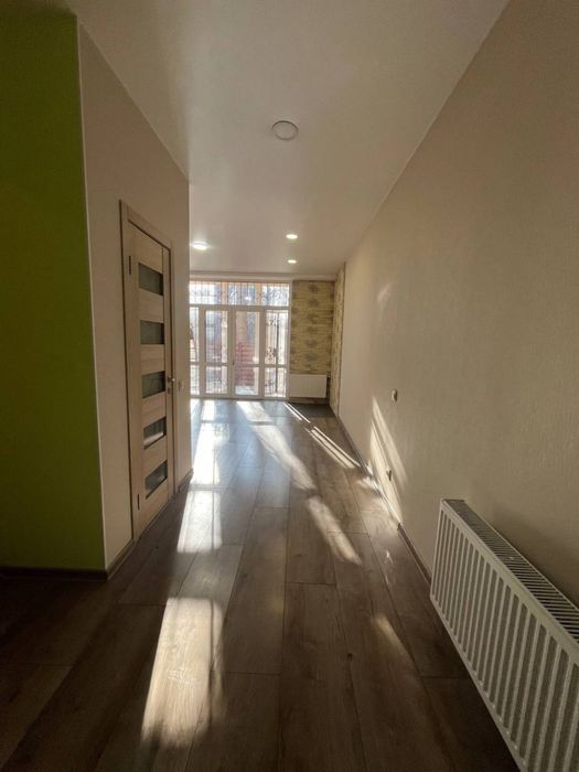 Таунхаус із ремонтом та центральними комунікаціями!