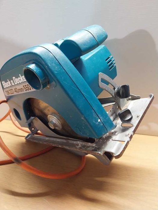 Serra elétrica Black & Decker, DN227.