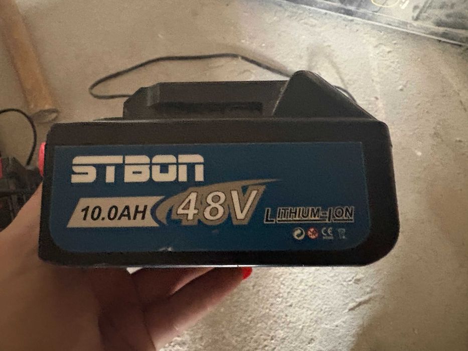 Bateria Lítio STBON 48V + Carregador (Compatível com Várias Ferramentas)