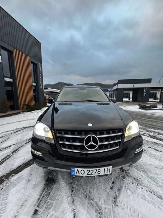 Mercedes Benz ML300CDI
