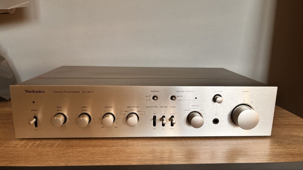 Przedwzmacniacz Technics su-9011
