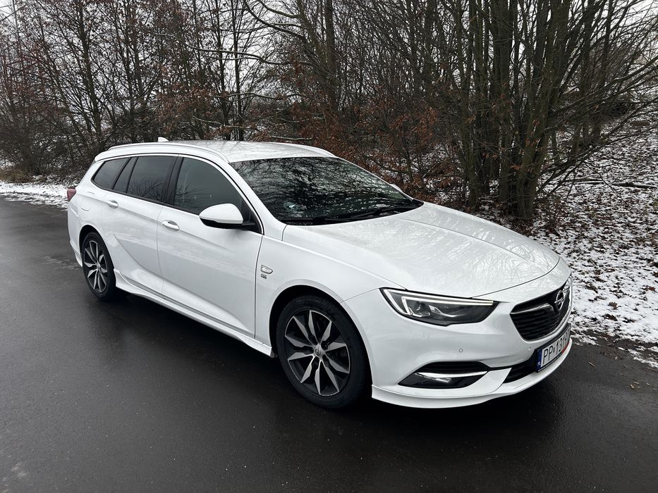 Wypożyczalnia samochodów osobowych wynajem aut OPEL INSIGNIA OPC ASTRA