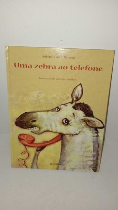 Uma Zebra ao telefone
