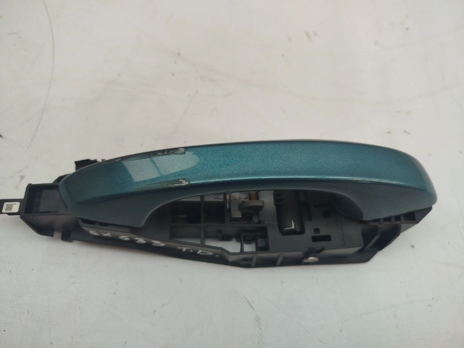 Puxador porta trás direito PEUGEOT 308 SW III