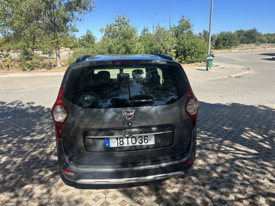 Dacia Loddy 7 lugares
