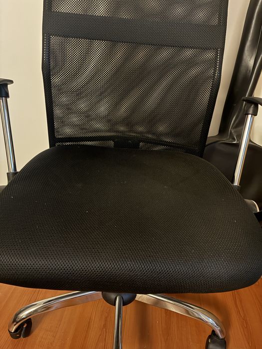 Cadeira de escritorio em tecido e rede