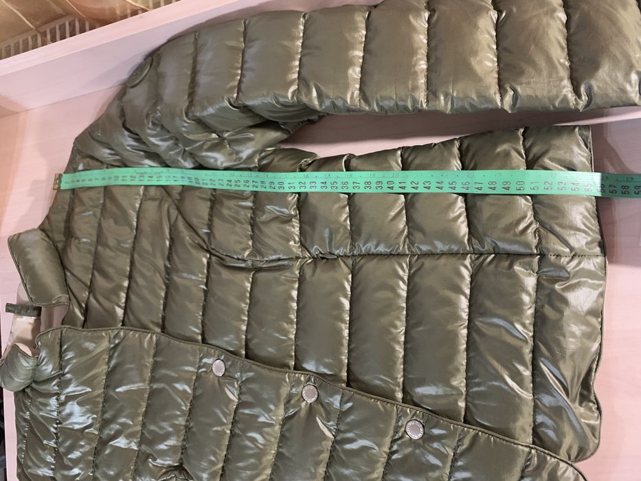Курточка пухова легка