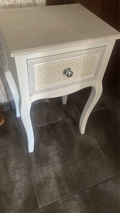 Mesa de cabeceira