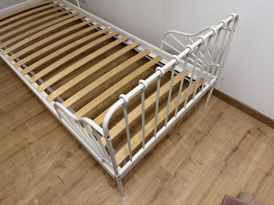 Łóżko MINNEN Ikea rozsuwana rama