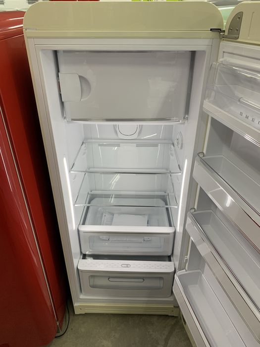 Холодильник Smeg FAB 28