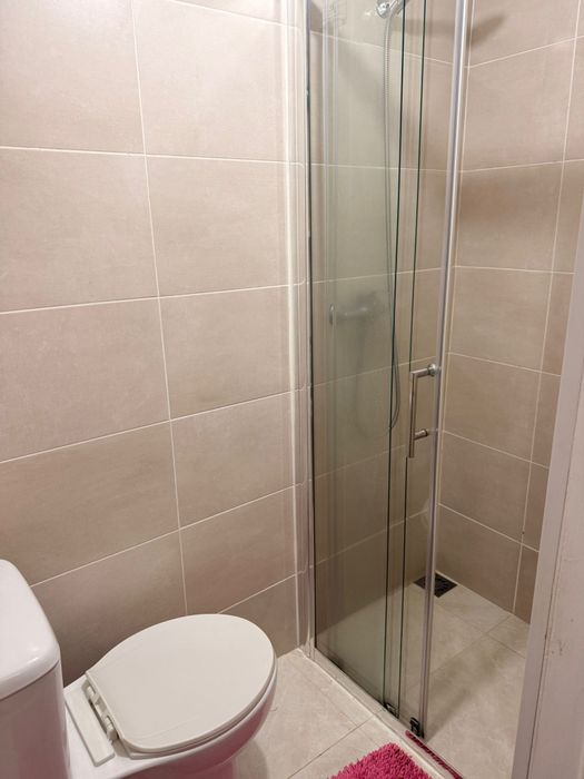 Quarto  arrendamento dia 1 de outubro.