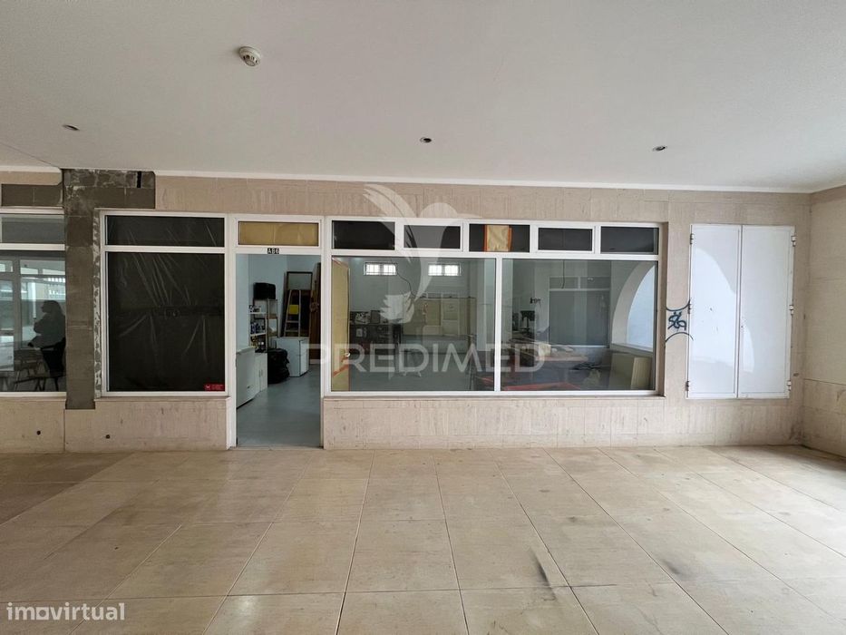 Loja comercial no centro histórico de Mirandela