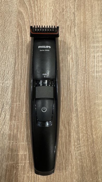 Pack Philips – Máquina de Barbear + Aparador (com lâmina nova)