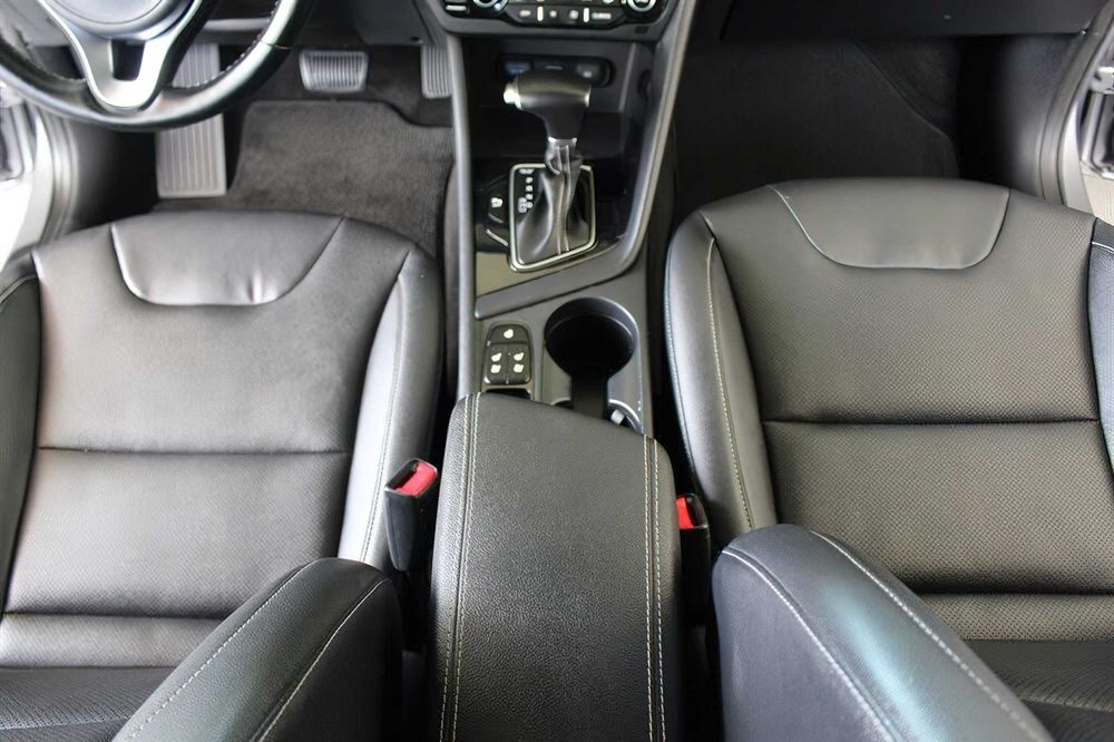 Kia Niro EX Premium      2022