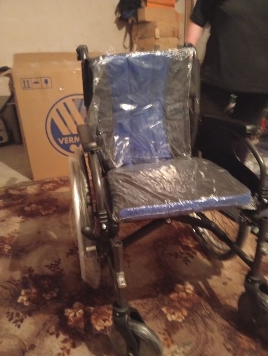 Продам інвалідну коляску