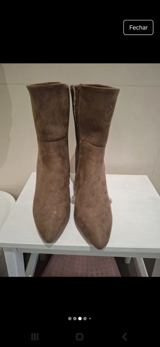 Botas camel imitação de camurça