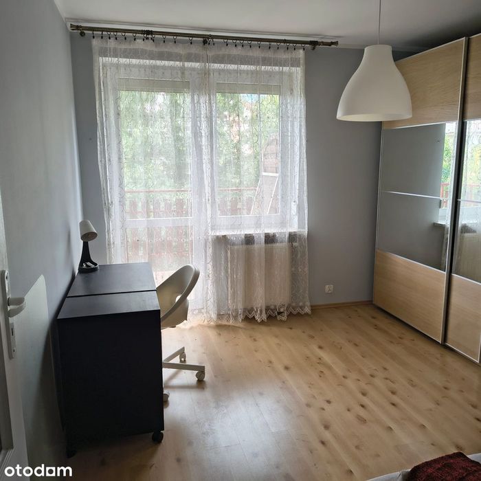 Piękne mieszkanie, Obozowa