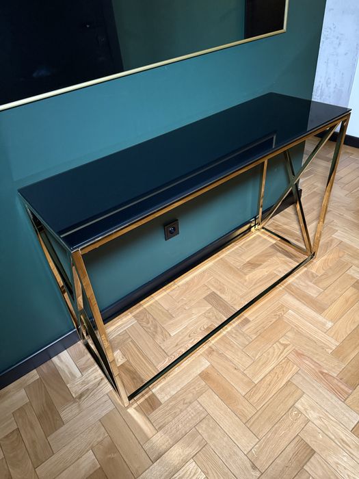 Elegancka konsola w stylu modern/glamour – szkło + złota stal
